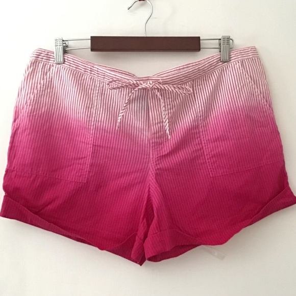 NWOT Victoria’s Secret Ombré Linen & Cotton Shorts Size 12 - Picture 1 of 5